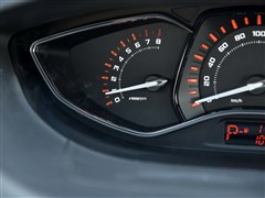 奇瑞汽车,艾瑞泽M7,2015款 2.0L 自动宽享版,中控方向盘实拍图片