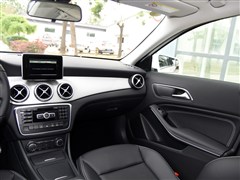 2015�� GLA 200 ������