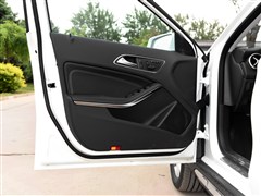 2015�� GLA 200 ������