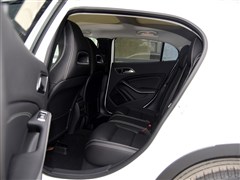 2015�� GLA 200 ������