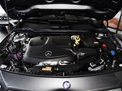 2015�� GLA 220 4MATIC ʱ����