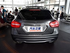 2015�� GLA 220 4MATIC ʱ����
