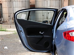 2011 2.0L ʱа