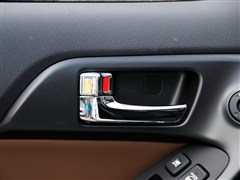 2012�� 1.6L AT Premium �����