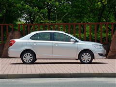 奇瑞汽车,奇瑞E3,2013款 1.5L 手动智尚型,车身外观实拍图片