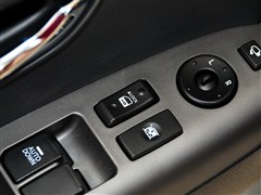 �����ô�����,���,2013�� 1.6L AT Premium,��������ʵ��ͼƬ