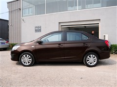 奇瑞汽车,奇瑞E3,2013款 1.5L 手动尊尚型,车身外观实拍图片