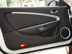 2011 CC 2.0ʱе