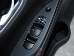 �����ղ�,���,2011�� 1.6T M-CVT�Ŷ���,��������ʵ��ͼƬ
