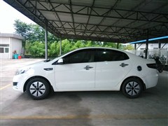 2011�� ���� 1.4L MT GLS