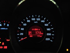 2011�� ���� 1.4L AT GLS