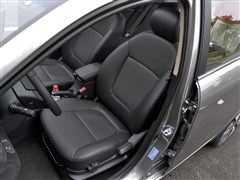2012�� ���� 1.6L AT Premium