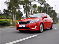 2012�� ���� 1.6L AT Premium