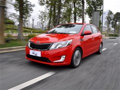 2012�� ���� 1.6L AT Premium