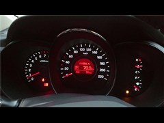 2012�� ���� 1.6L AT Premium