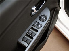 2012�� ���� 1.4L MT GLS