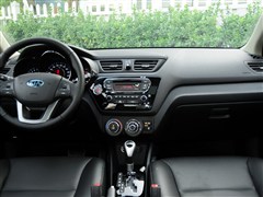 2012�� ���� 1.6L AT Premium�����