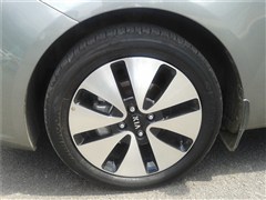 2012�� ���� 1.6L AT Premium�����