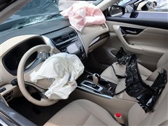 2013�� 2.5L XL-NAVI Tech������