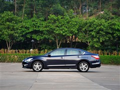 �����ղ�,����,2013�� 2.5L XL-UpperNAVI Tech����,�������ʵ��ͼƬ