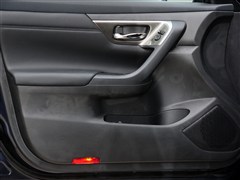 2013�� 2.5L XL-NAVI������