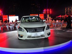 2013�� 2.0L XEʱ�а�