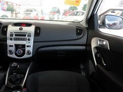 2014�� 1.6L MT GLS