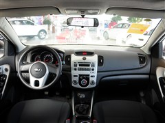 2014�� 1.6L MT GLS