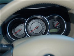 2005�� 1.6G AT