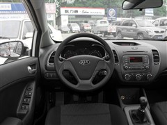 2014�� 1.6L �ֶ�GL