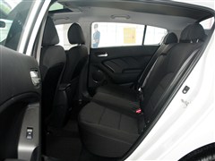2014 1.6L ֶGLS