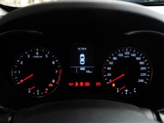 2014 1.6L ֶGLS