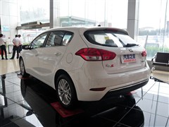 2014 1.6L ֶGLS