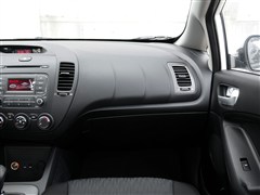 2015�� 1.6L �ֶ�GL