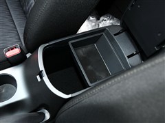 2015�� 1.6L �ֶ�GL