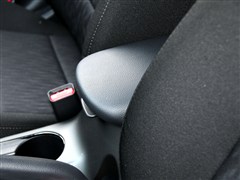 2015�� 1.6L �ֶ�GL