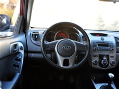 2009�� 1.6L MT GLS