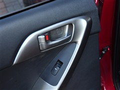 2009�� 1.6L MT GLS